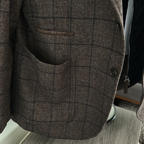 Façonnable men’s jacket. With removable velvet quilted detailing on inside - Picture 6 of 14